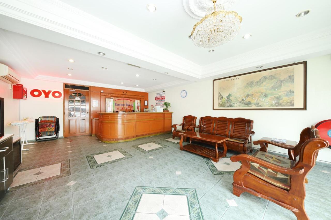 Oyo 764 Hotel Famous Inn Malacca Extérieur photo