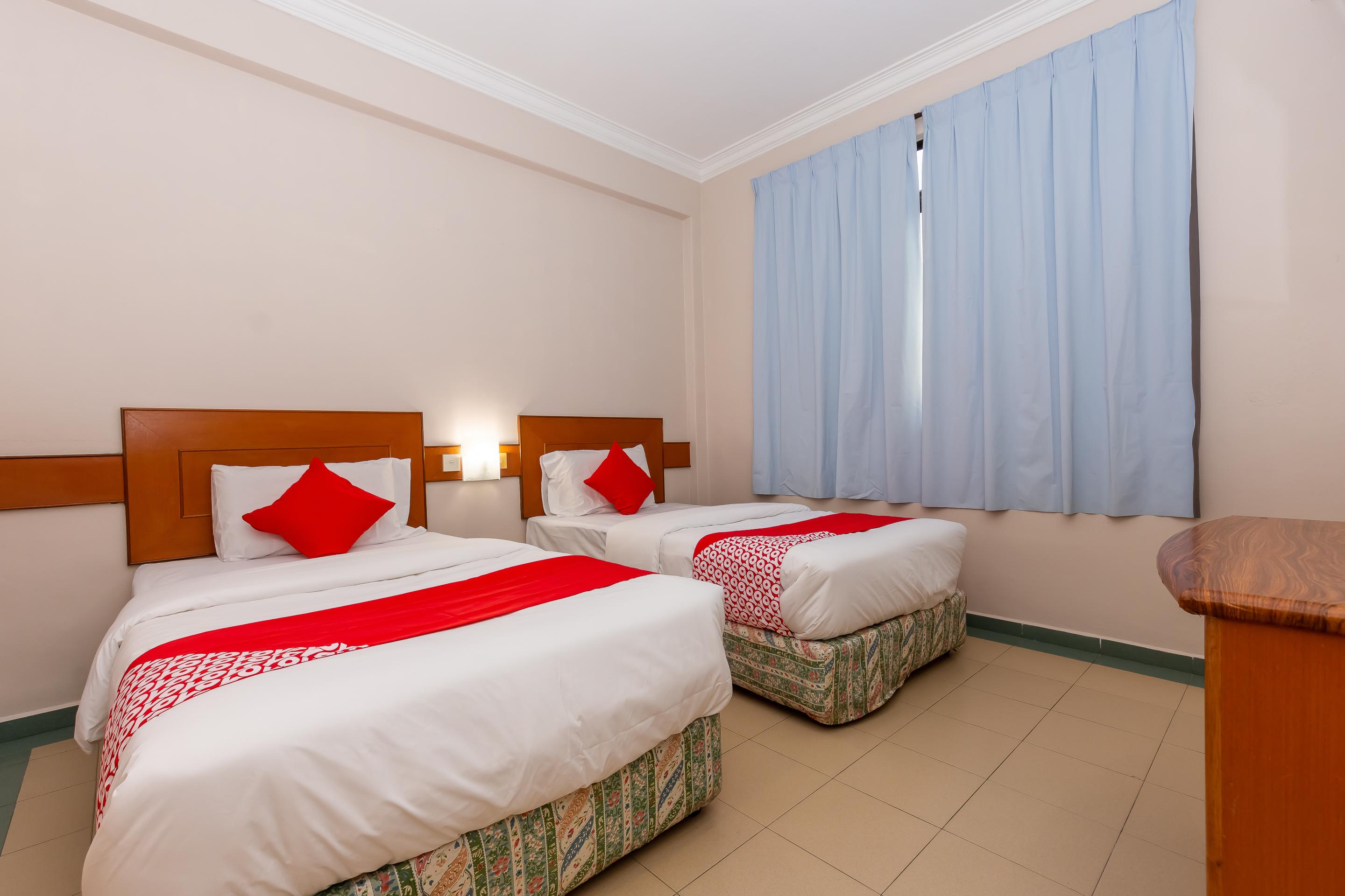 Oyo 764 Hotel Famous Inn Malacca Extérieur photo